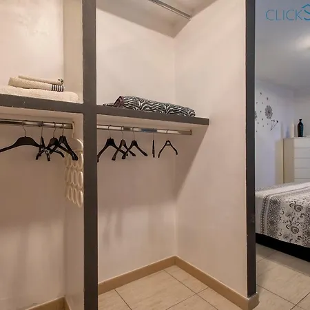 别墅 Clicksardegna Brionis Sea View, 7 Bedrooms, 5 Bathrooms And 3 Kitchens 阿尔盖罗