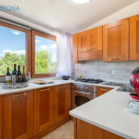 别墅 Clicksardegna Brionis Sea View, 7 Bedrooms, 5 Bathrooms And 3 Kitchens